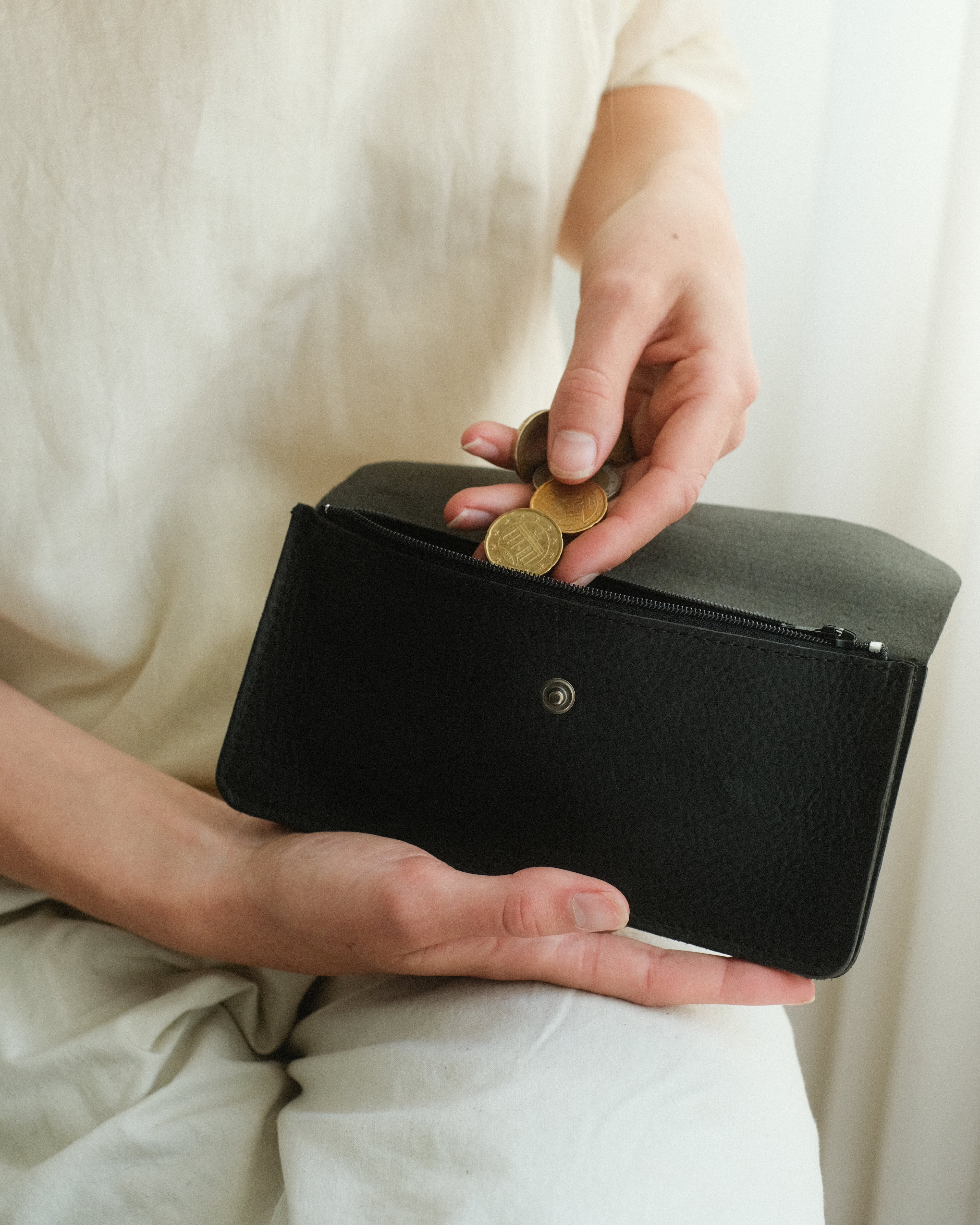 TERRA wallet - black