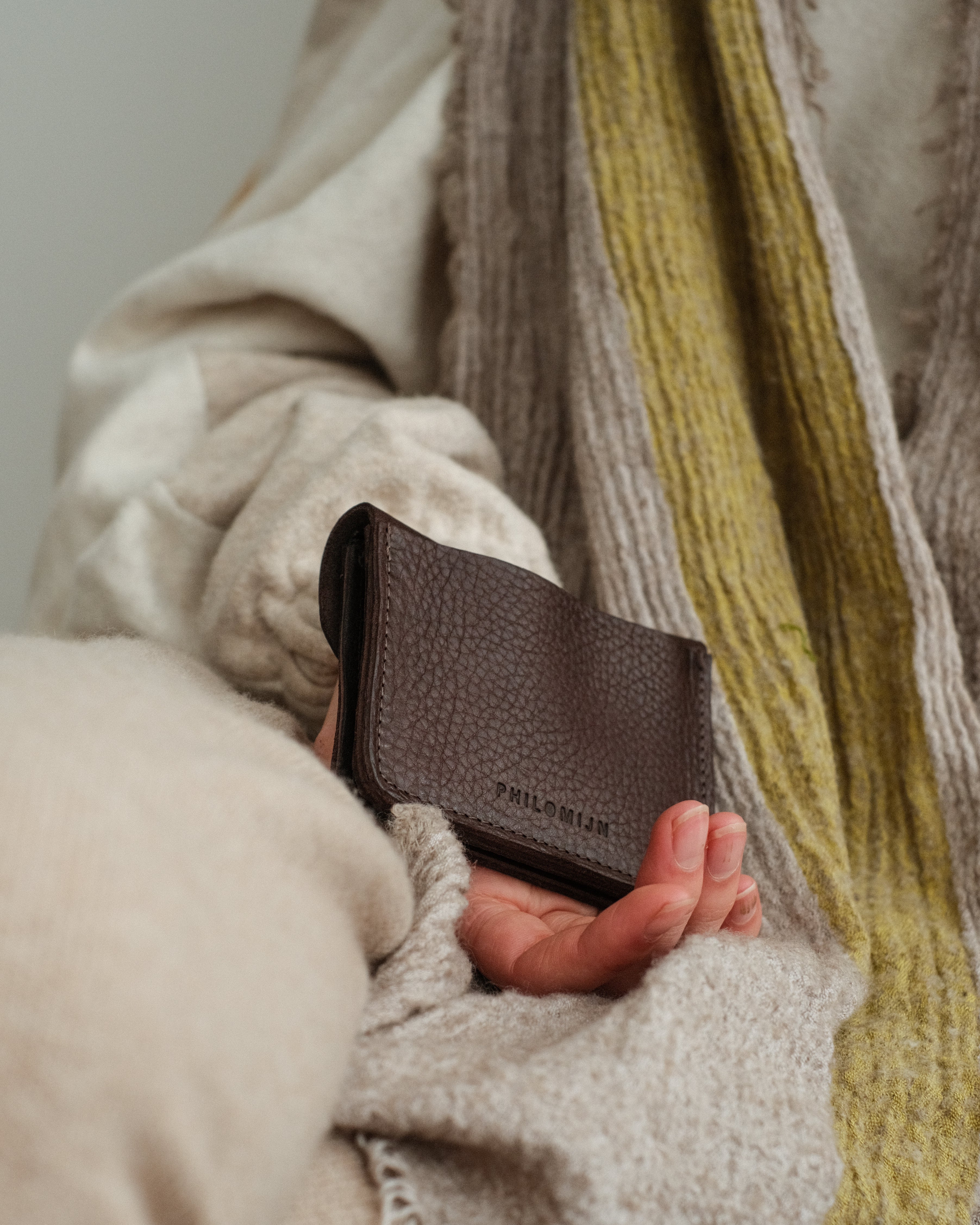 LUNA wallet - coffee